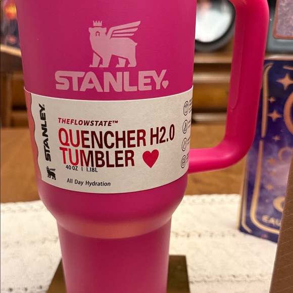 Stanley Pink Insulated Quencher Tumbler with Handle 40. oz - Picture 2 of 11